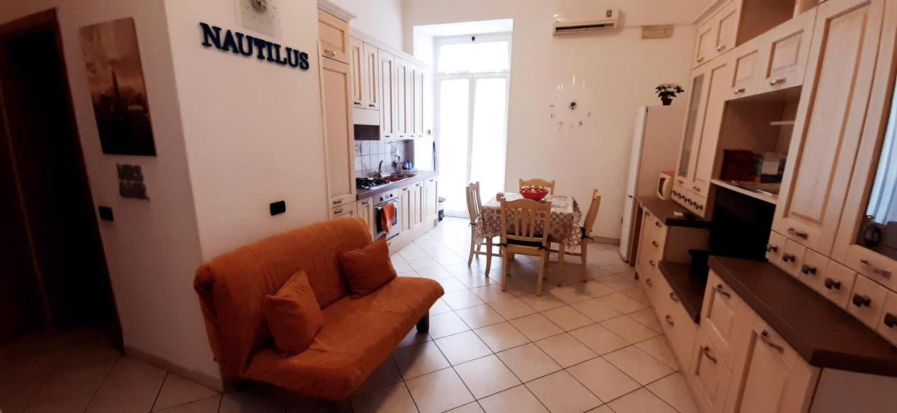 Nautilus Apartment เนเปิลส์ ภายนอก รูปภาพ
